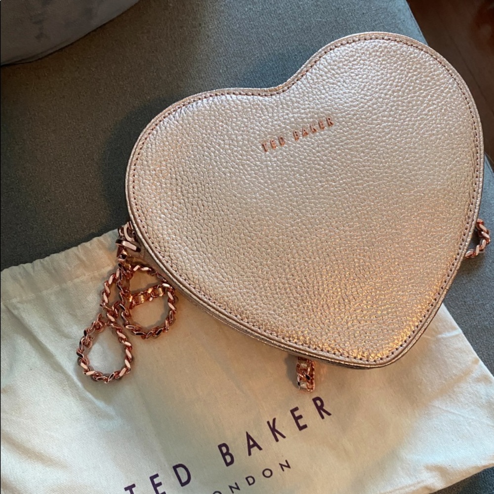 Ted Baker Heart Chain Bag in rose gold